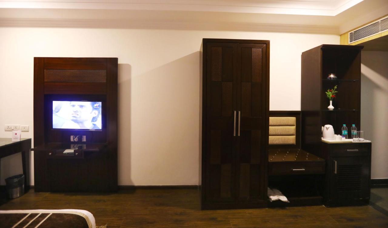 Hotel Pitrashish Pride Igi Intl Airport Delhi Kültér fotó